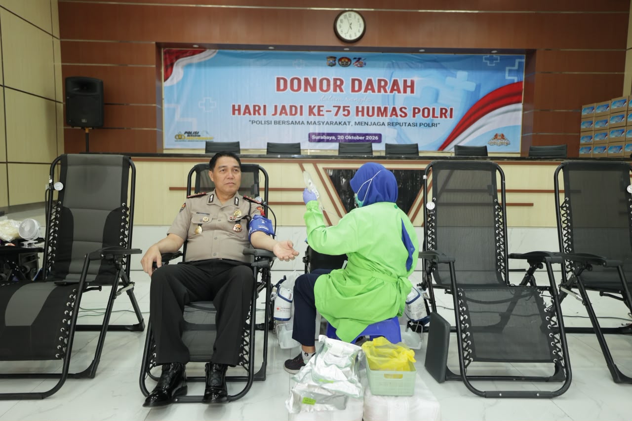 Polda Jatim dan Insan Pers Gelar Donor Darah, Wujud Sinergi Kemanusiaan di Hari Jadi ke-75 Humas Polri