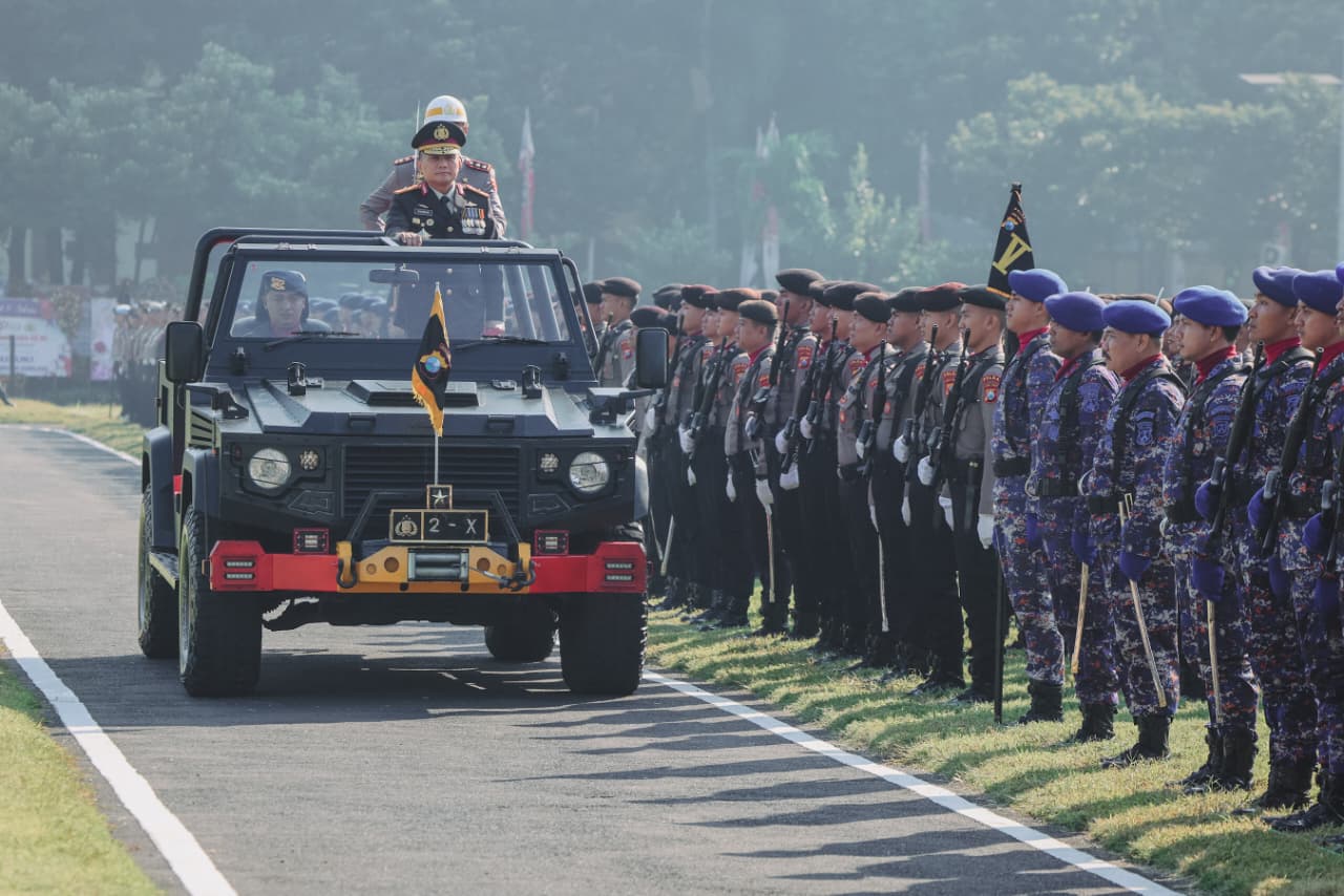 Polda Jatim Gelar Upacara Hari Bhayangkara ke-80, Teguhkan Semangat “Polri untuk Masyarakat”