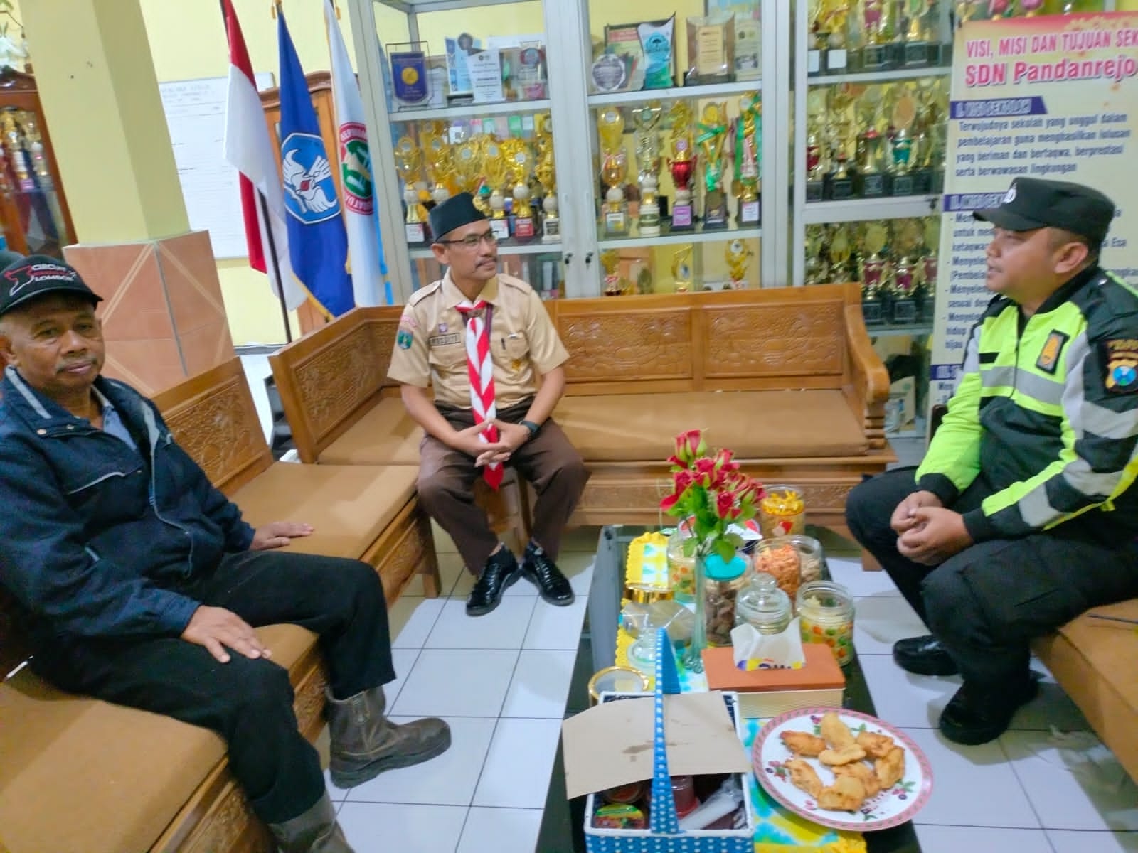 Wujudkan Generasi Berkarakter, Polres Batu Kawal Deklarasi Budaya Aman dan Nyaman di Lingkungan Sekolah
