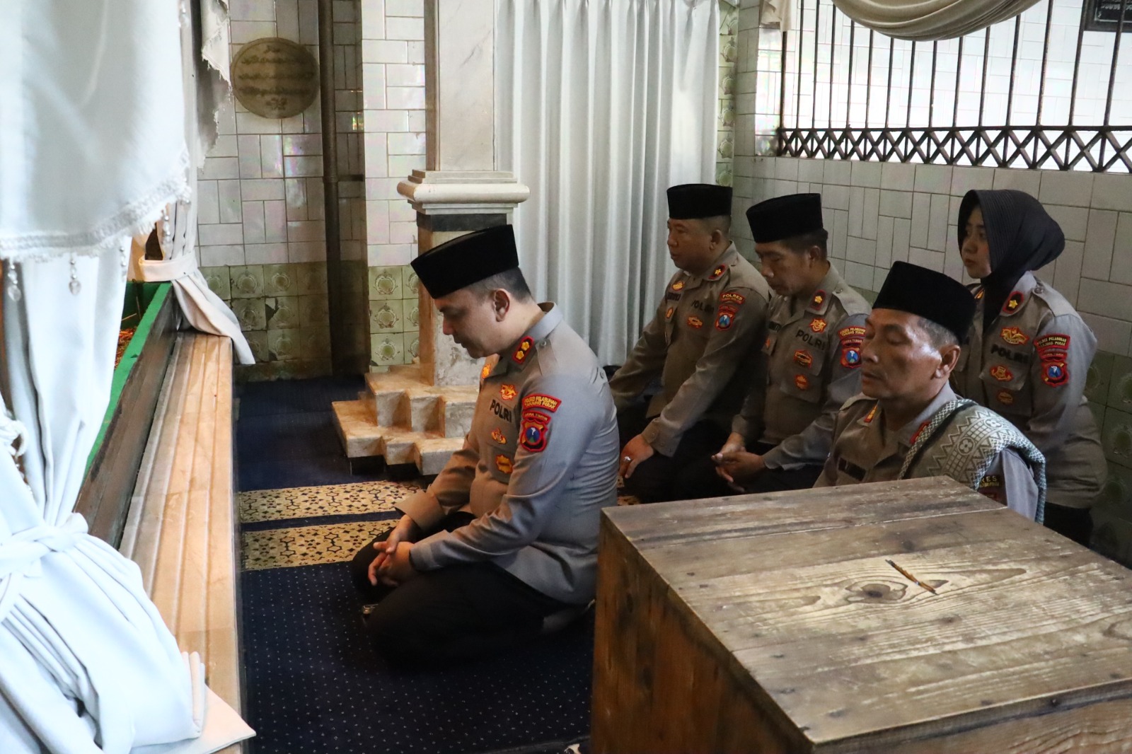 Sinergi Spiritual, Kapolres Pelabuhan Tanjung Perak Ziarah Wali di Surabaya